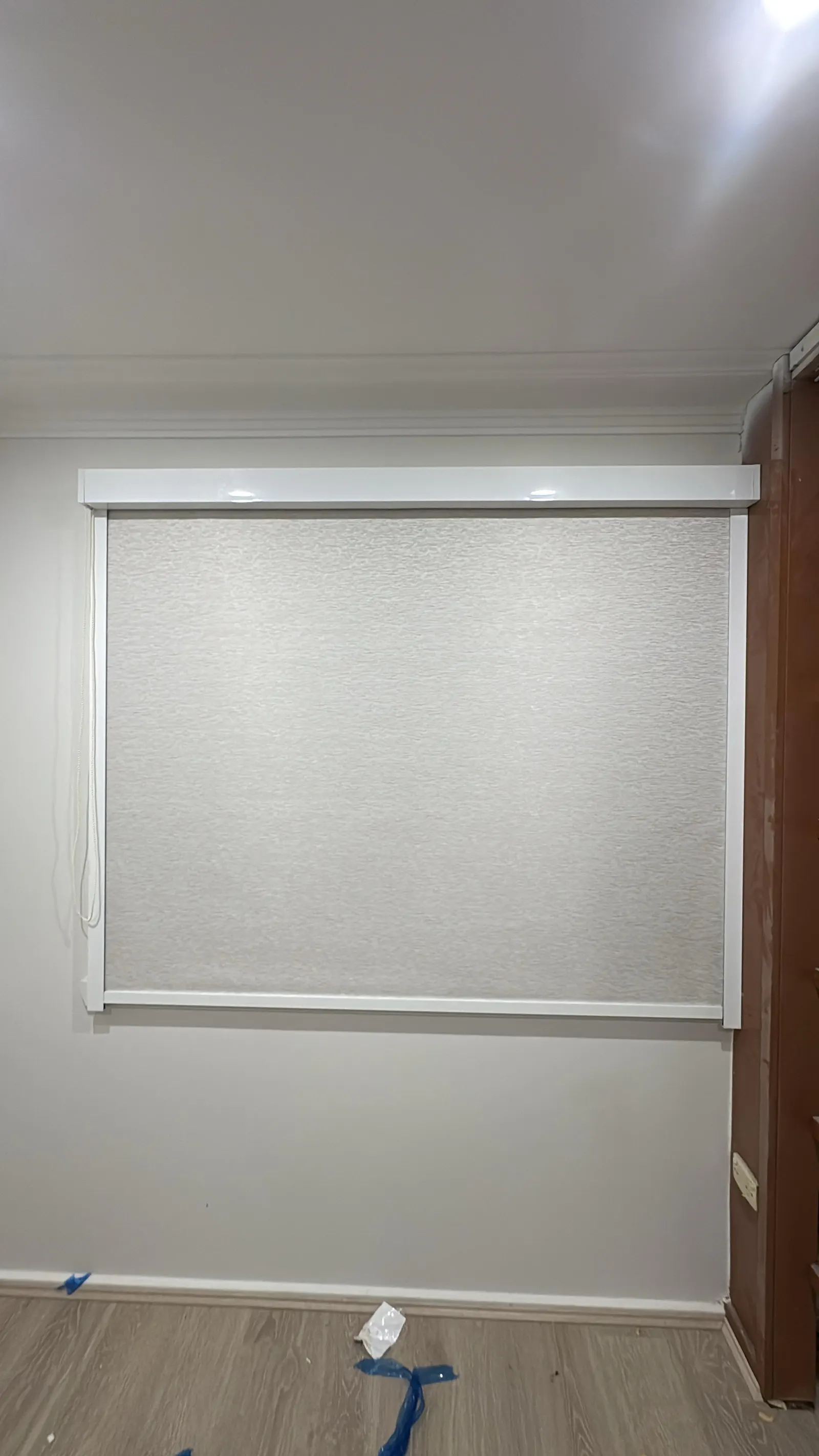 Made-to-Measure Blinds window furnishing installation